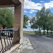 Drakhtik Beach House