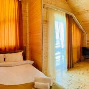 Լյուքս՝ սարերի տեսարանով